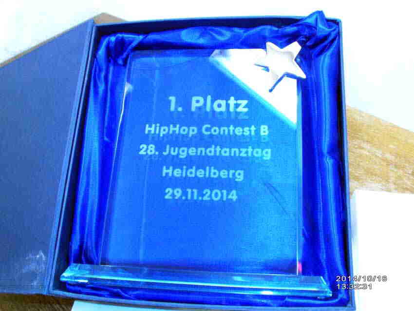 Glastrophe mit Lasergravur
